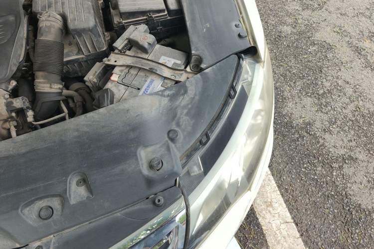 Used BYD Sirui 2013 1.5TID Automatic Prestige Model Engine Bay Left