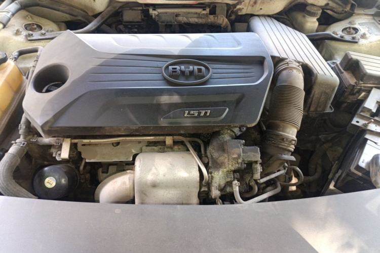 Used BYD Sirui 2013 1.5TI Manual Luxury Model Engine Bay