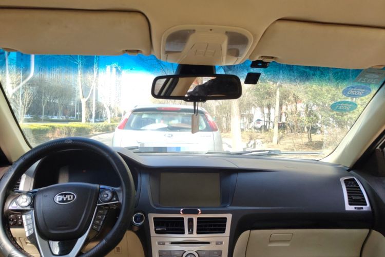 Used BYD Sirui 2013 1.5TID Automatic Prestige Model Headliner