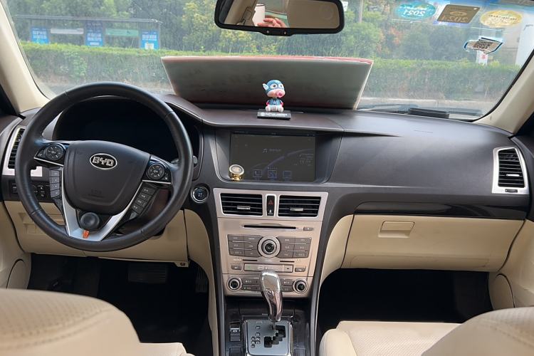 Used BYD Sirui 2013 1.5TID Automatic Prestige Model Interior 3