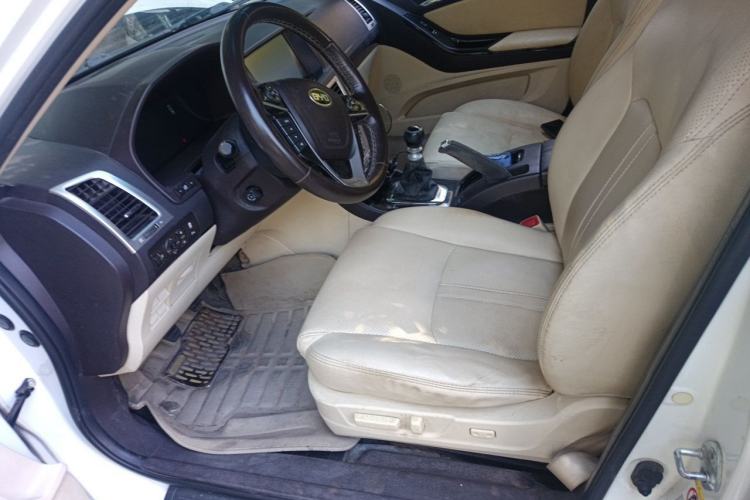 Used BYD Sirui 2013 1.5TI Manual Luxury Model Left Front Seat