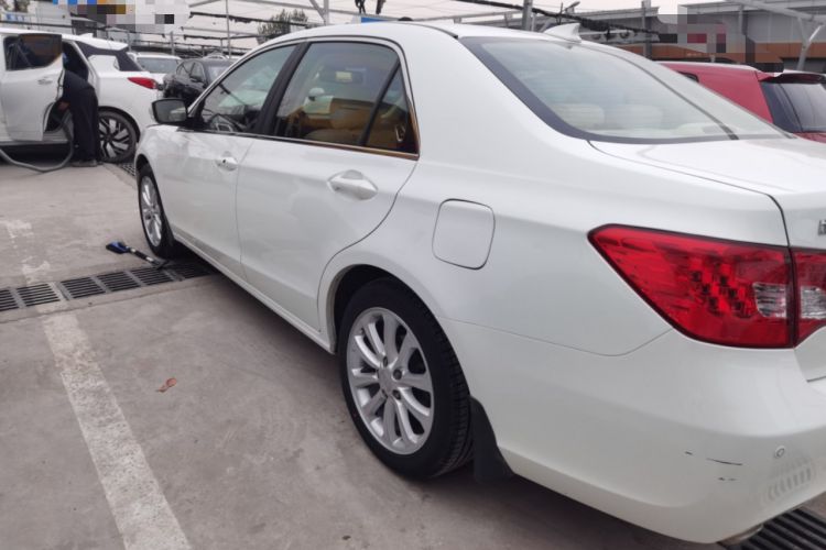 Used BYD Sirui 2013 1.5TID Automatic Prestige Model Left Side