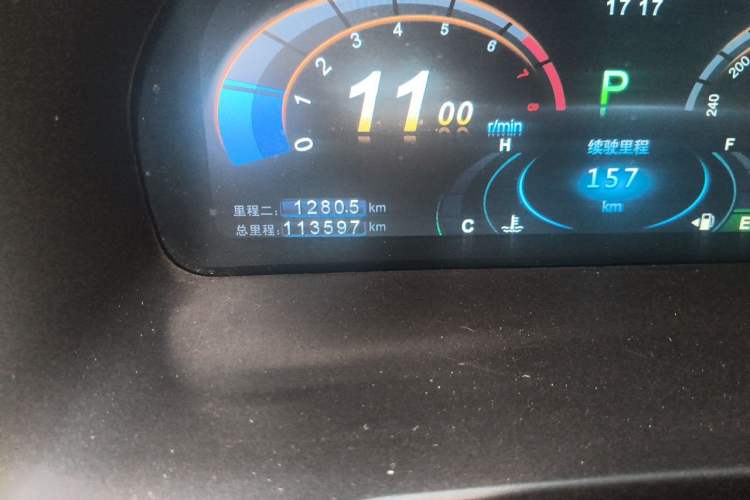 Used BYD Sirui 2013 1.5TID Automatic Prestige Model Odometer Close Up