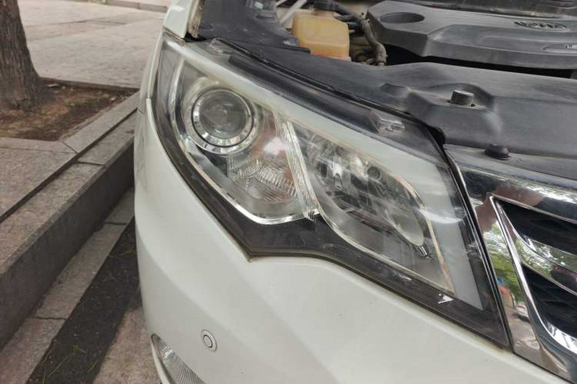 Used BYD Sirui 2013 1.5TID Automatic Prestige Model Right Front Headlight