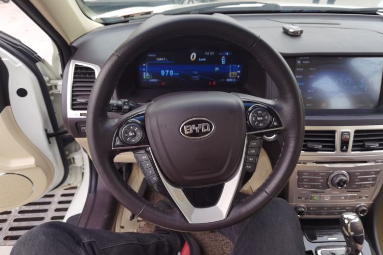 Used BYD Sirui 2013 1.5TID Automatic Prestige Model Steering Wheel