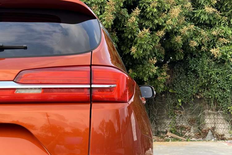 Used BYD Song 2019 1.5TI Automatic Smart Connect Luxe Version Exterior 6