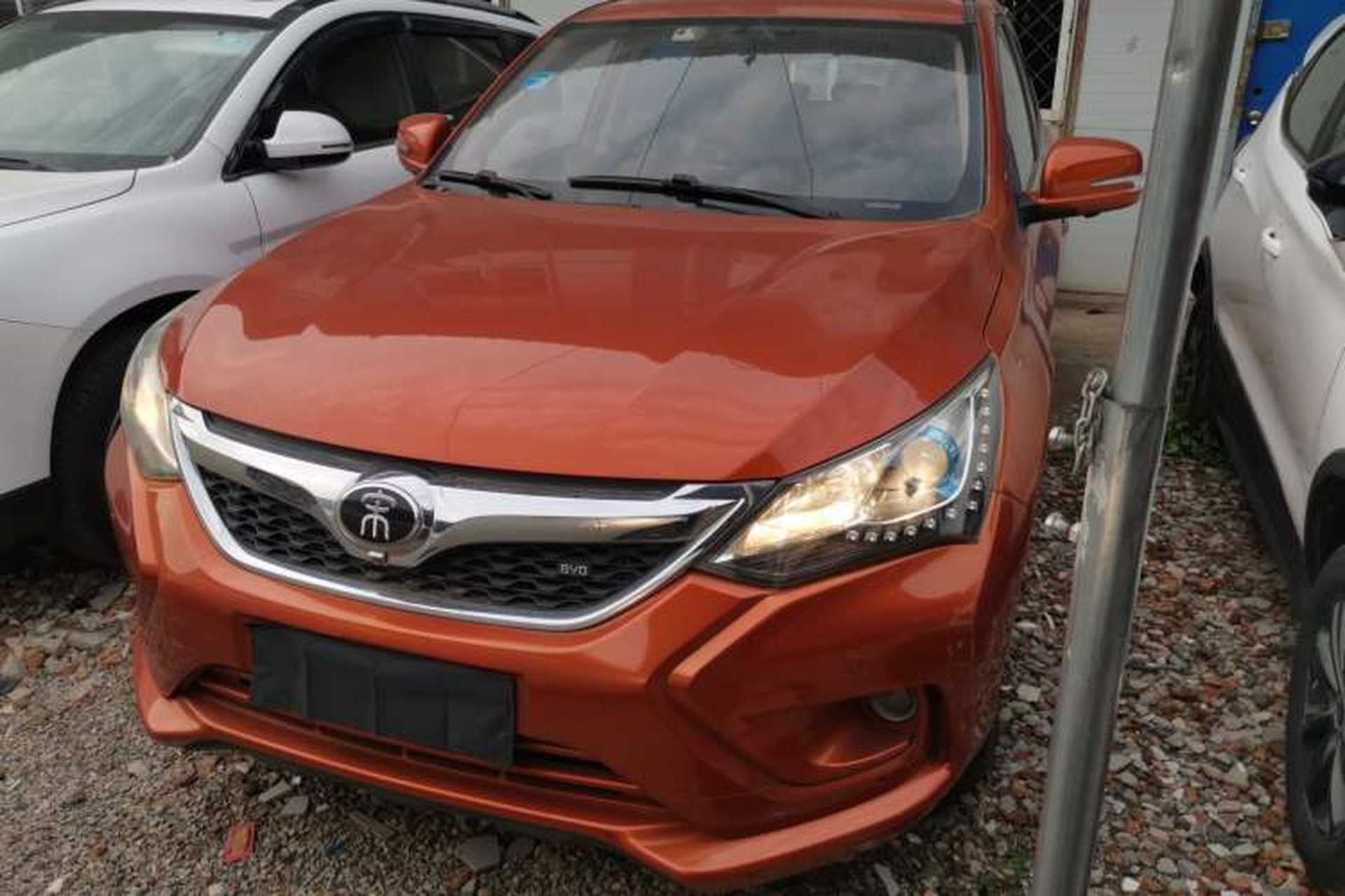 Used BYD Song 2016 GaiShi Edition 1.5TID Automatic Elite Model Front