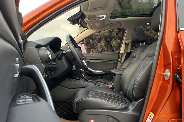 Used BYD Song 2019 1.5TI Automatic Smart Connect Luxe Version Interior 3
