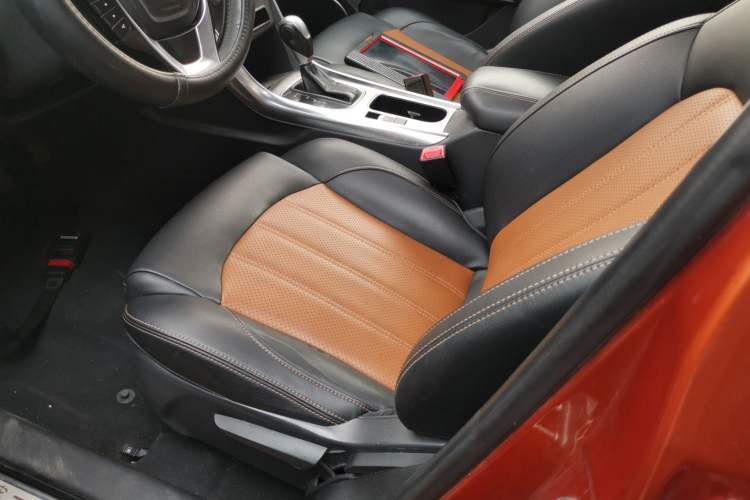 Used BYD Song 2016 GaiShi Edition 1.5TID Automatic Elite Model Left Front Seat