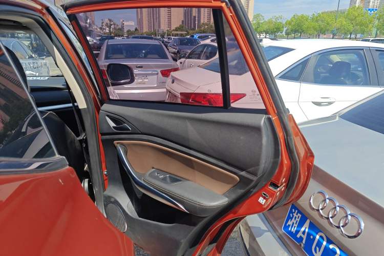 Used BYD Song 2019 1.5TI Manual Smart Connect Enhanced Model Right Rear Door Interior