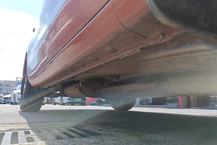 Used BYD Song 2019 1.5TI Manual Smart Connect Enhanced Model Right Side Sill