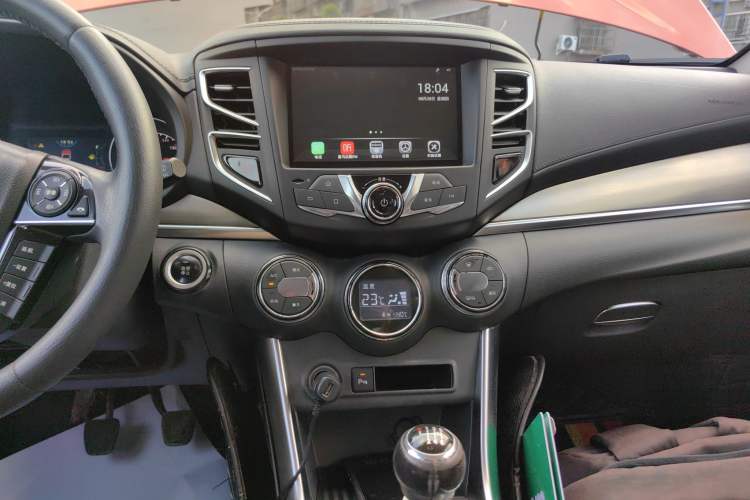 Used BYD Song 2016 GaiShi Edition 1.5TI Manual Elite Model Audio And AC Panel