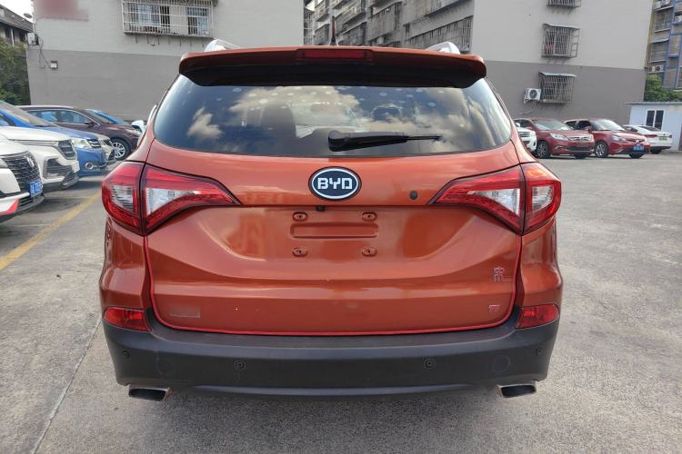 Used BYD Song 2016 GaiShi Edition 1.5TI Manual Elite Model Rear