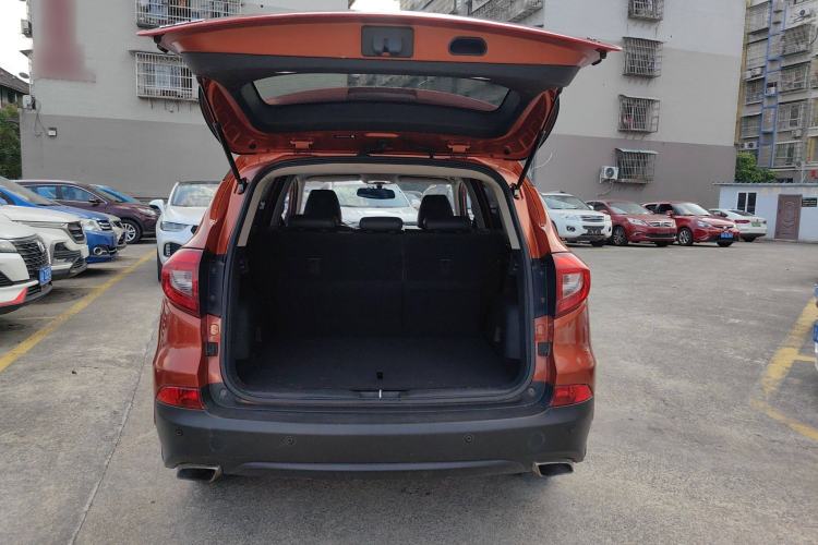 Used BYD Song 2016 GaiShi Edition 1.5TI Manual Elite Model Trunk