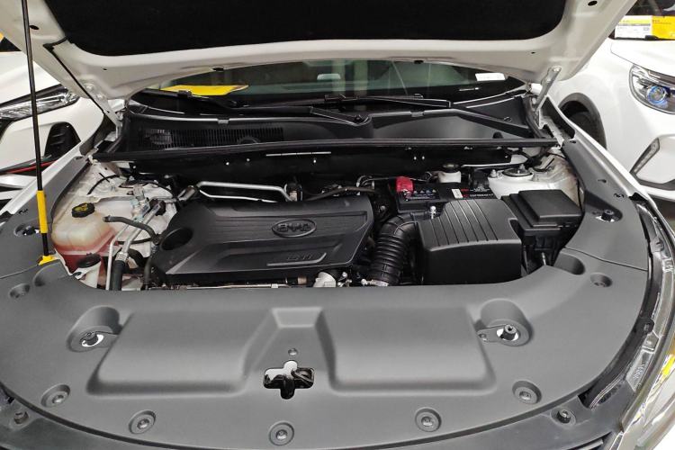 Used BYD Song 2021 Classic Edition 1.5T Automatic Elite Model Engine Bay