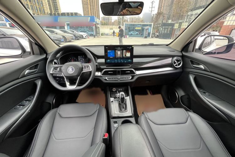 Used BYD Song 2021 Classic Edition 1.5T Automatic Elite Model Interior 1