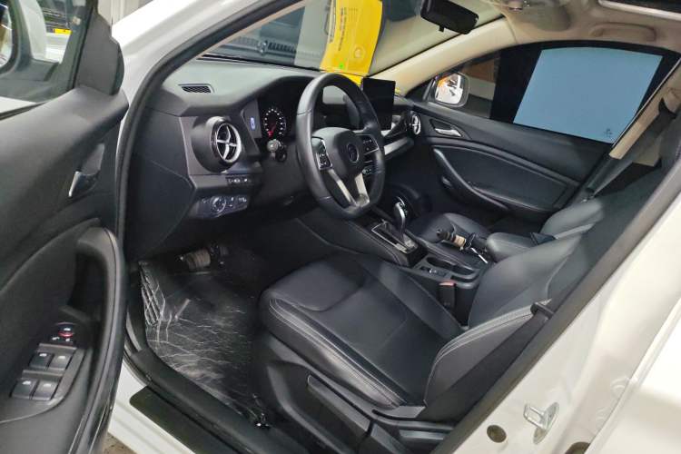 Used BYD Song 2021 Classic Edition 1.5T Automatic Elite Model Interior 3