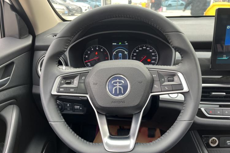 Used BYD Song 2021 Classic Edition 1.5T Automatic Elite Model Interior 3