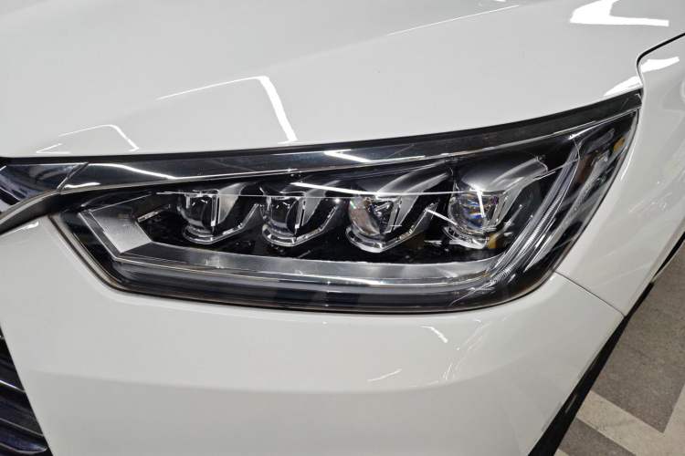 Used BYD Song 2021 Classic Edition 1.5T Automatic Elite Model Left Front Headlight