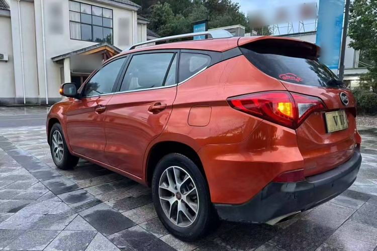 Used BYD Song 2016 GaiShi Edition 1.5TI Manual Elite Model Exterior 3