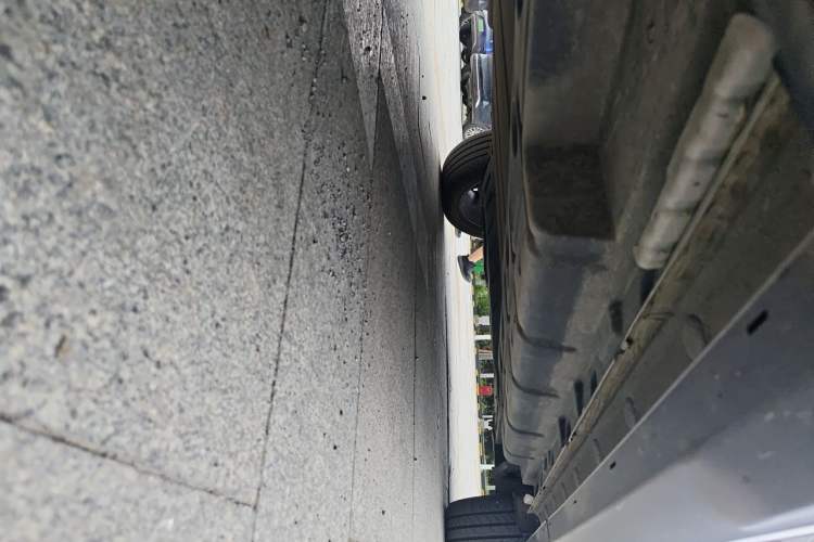 Used BYD Song  Chassis Front Left