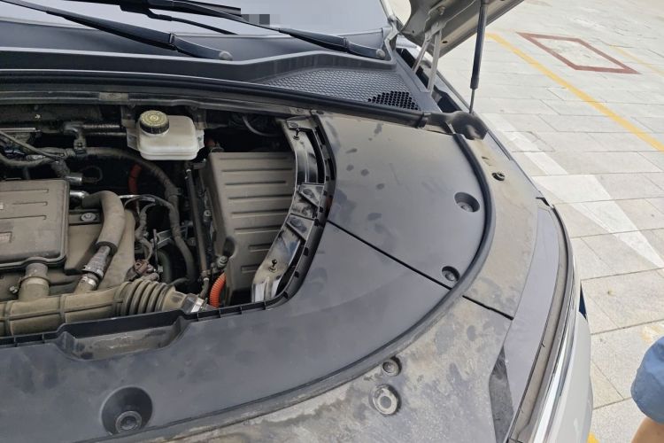 Used BYD Song  Engine Bay Left