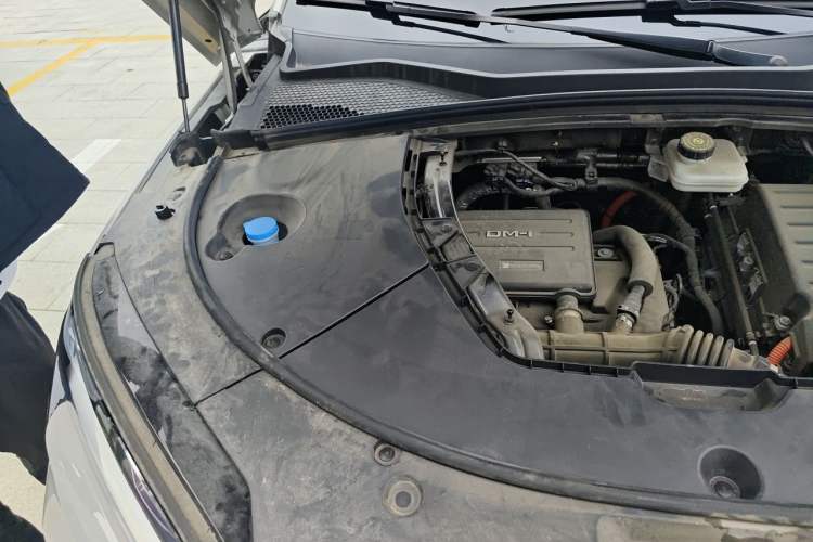 Used BYD Song  Engine Bay Right