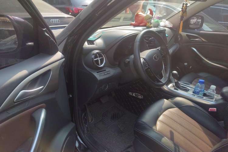 Used BYD Song 2016 Gaishi Edition 1.5TID Automatic Luxury Model Driver Seat