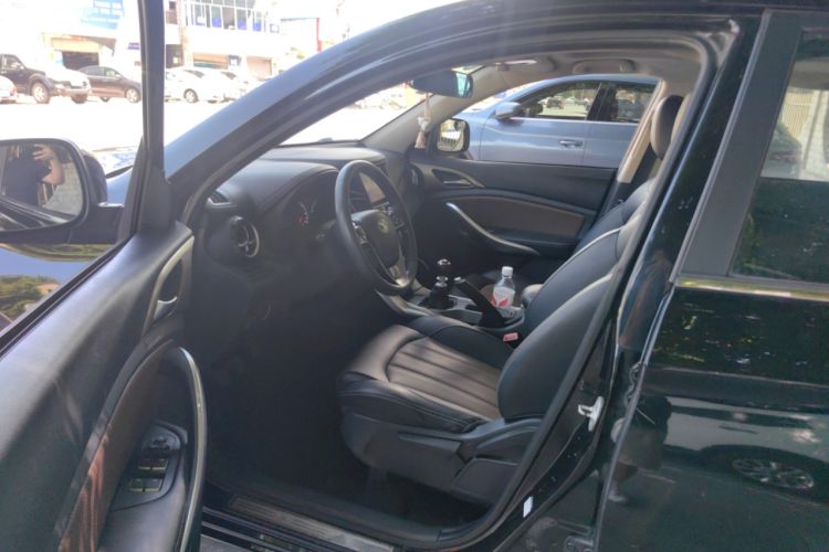Used BYD Song 2016 GaiShi Edition 1.5TI Manual Elite Model Driver Seat