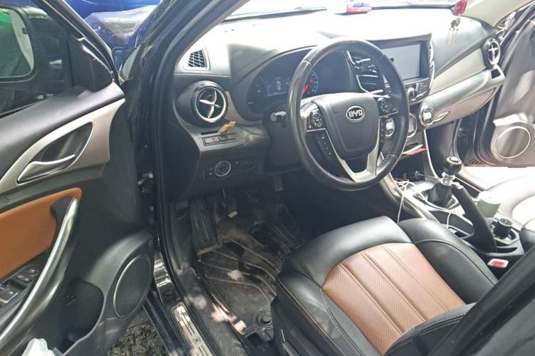Used BYD Song 2016 1.5TI Manual Luxury Model Driver Seat