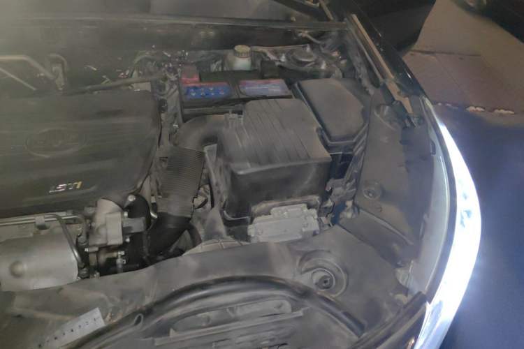Used BYD Song 2016 GaiShi Edition 1.5TI Manual Elite Model Engine Bay Left