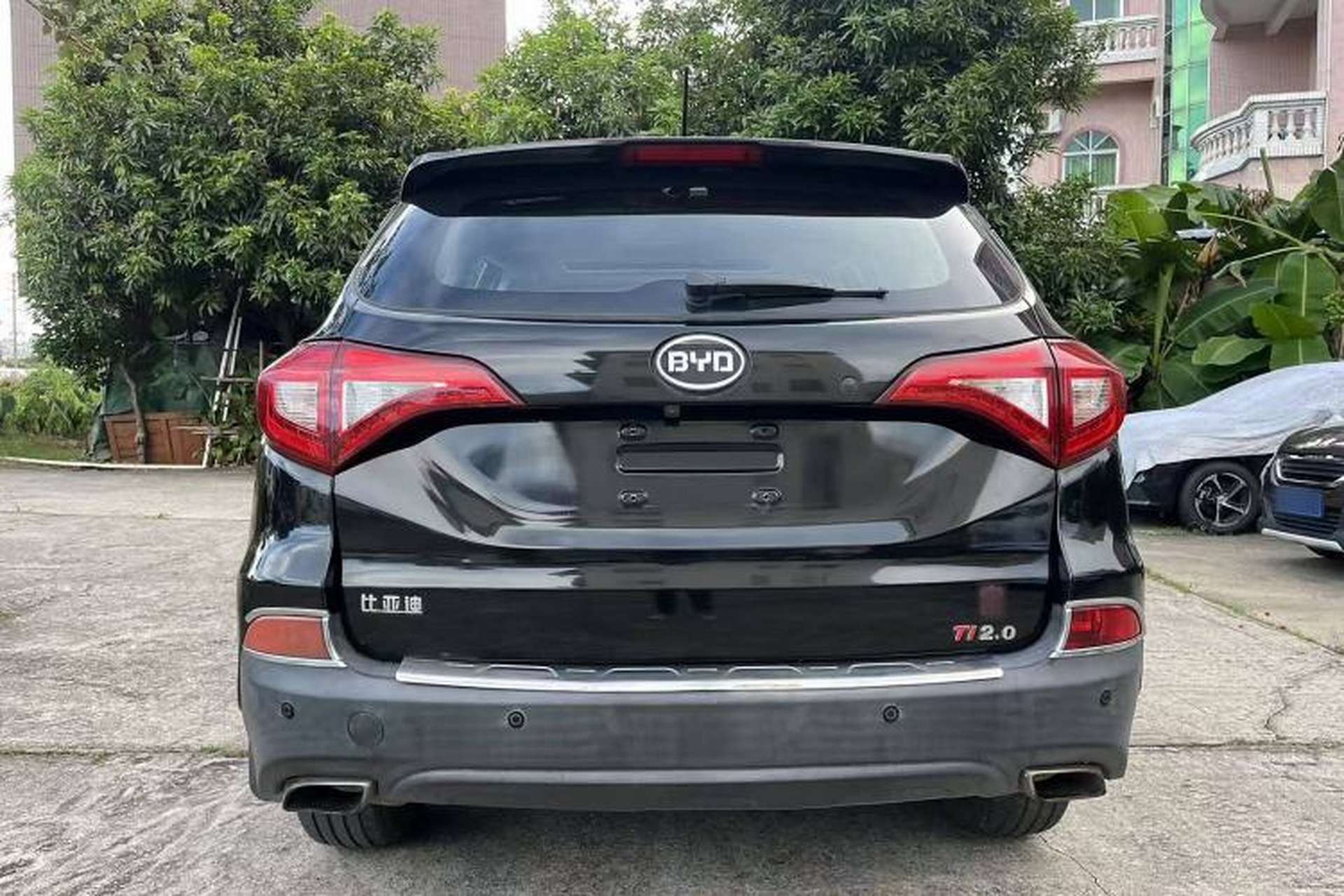 Used BYD Song 2016 1.5TI Manual Luxury Model Exterior 7