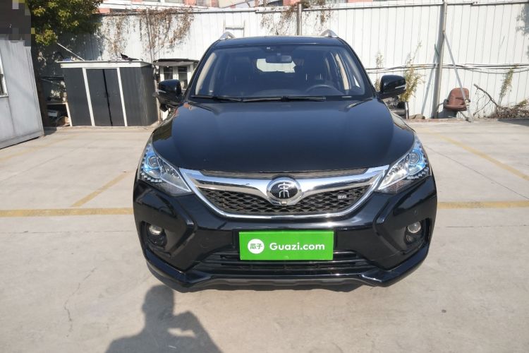 Used BYD Song 2016 GaiShi Edition 1.5TID Automatic Elite Model Front