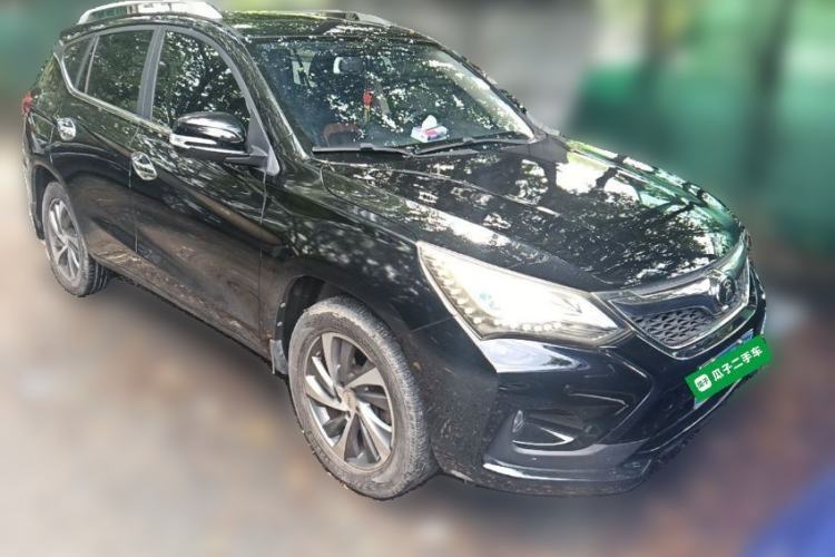 Used BYD Song 2016 1.5TI Manual Luxury Model Front Right 45 Deg