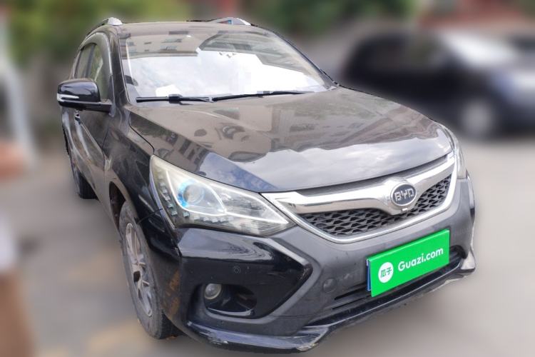 Used BYD Song 2016 1.5TI Manual Luxury Model Front Right 45 Deg