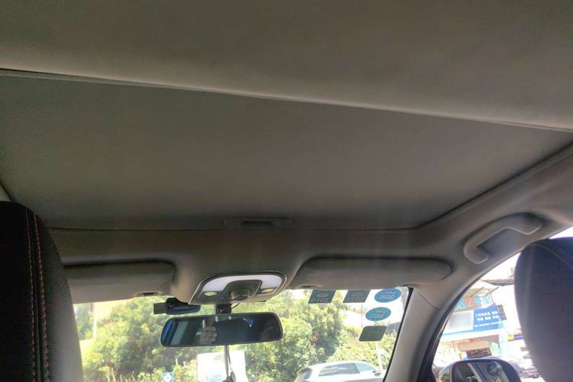 Used BYD Song 2016 GaiShi Edition 1.5TI Manual Elite Model Headliner