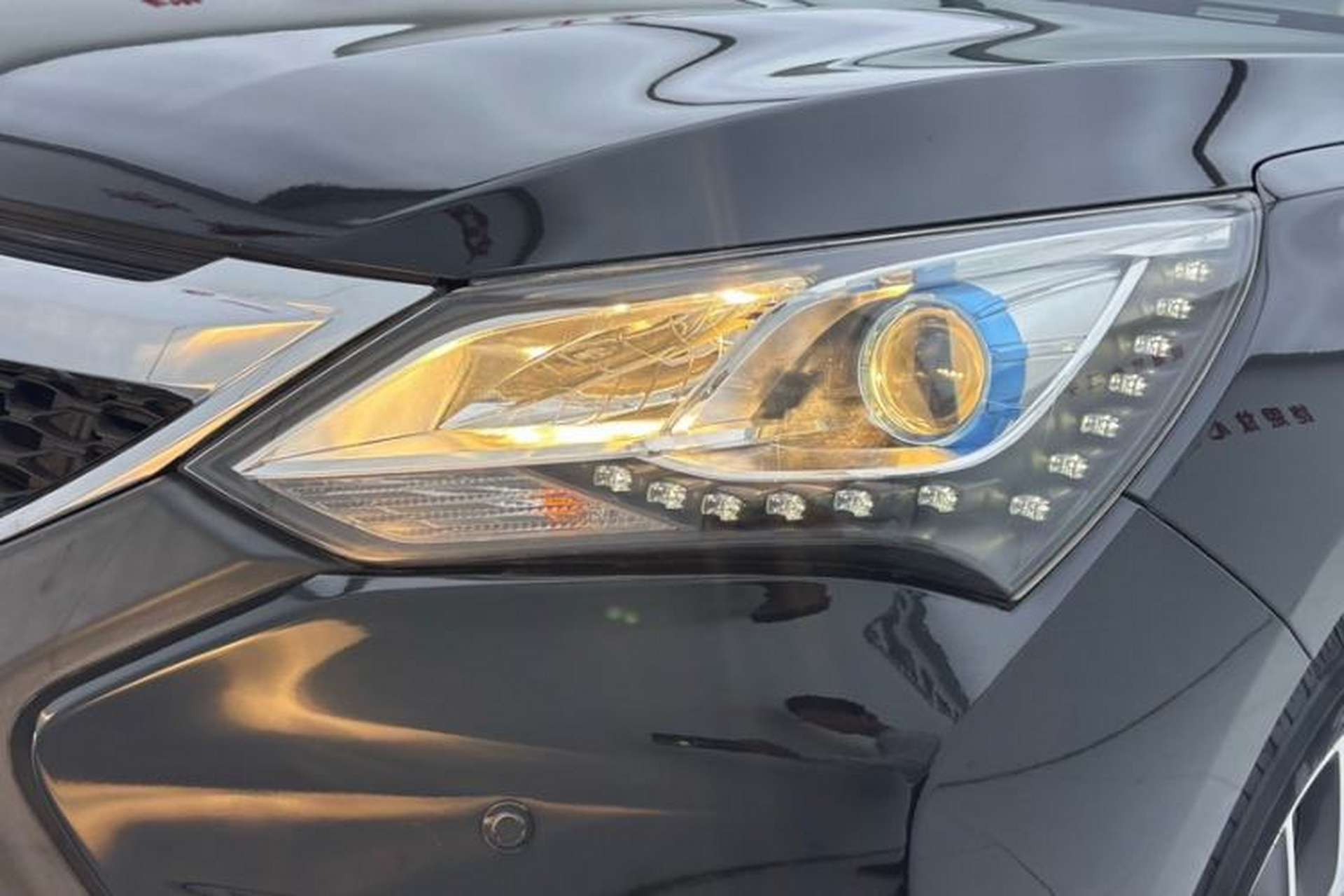Used BYD Song 2016 1.5TI Manual Luxury Model Left Front Headlight