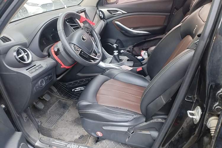 Used BYD Song 2016 GaiShi Edition 1.5TI Manual Elite Model Left Front Seat