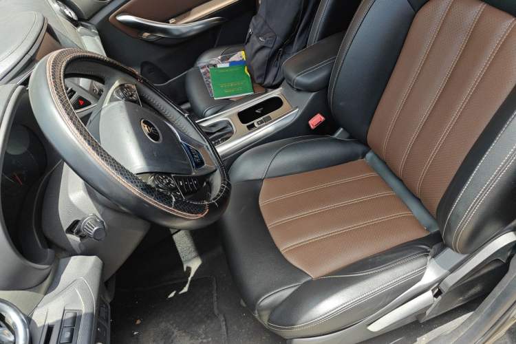 Used BYD Song 2016 GaiShi Edition 1.5TID Automatic Elite Model Left Front Seat