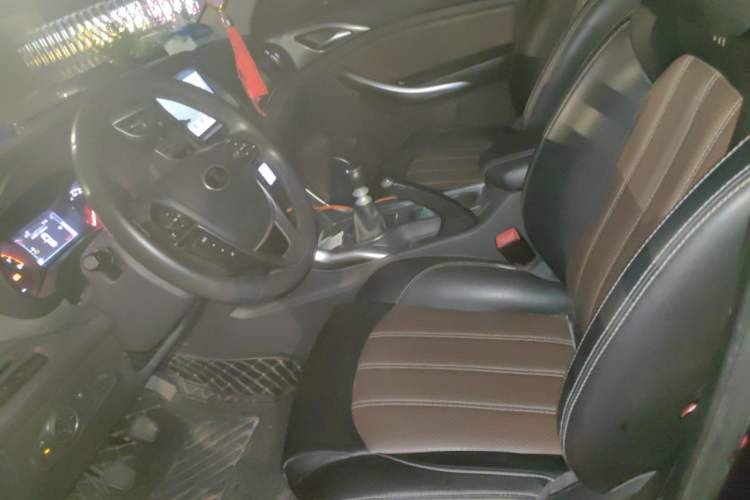 Used BYD Song 2016 GaiShi Edition 1.5TI Manual Elite Model Left Front Seat