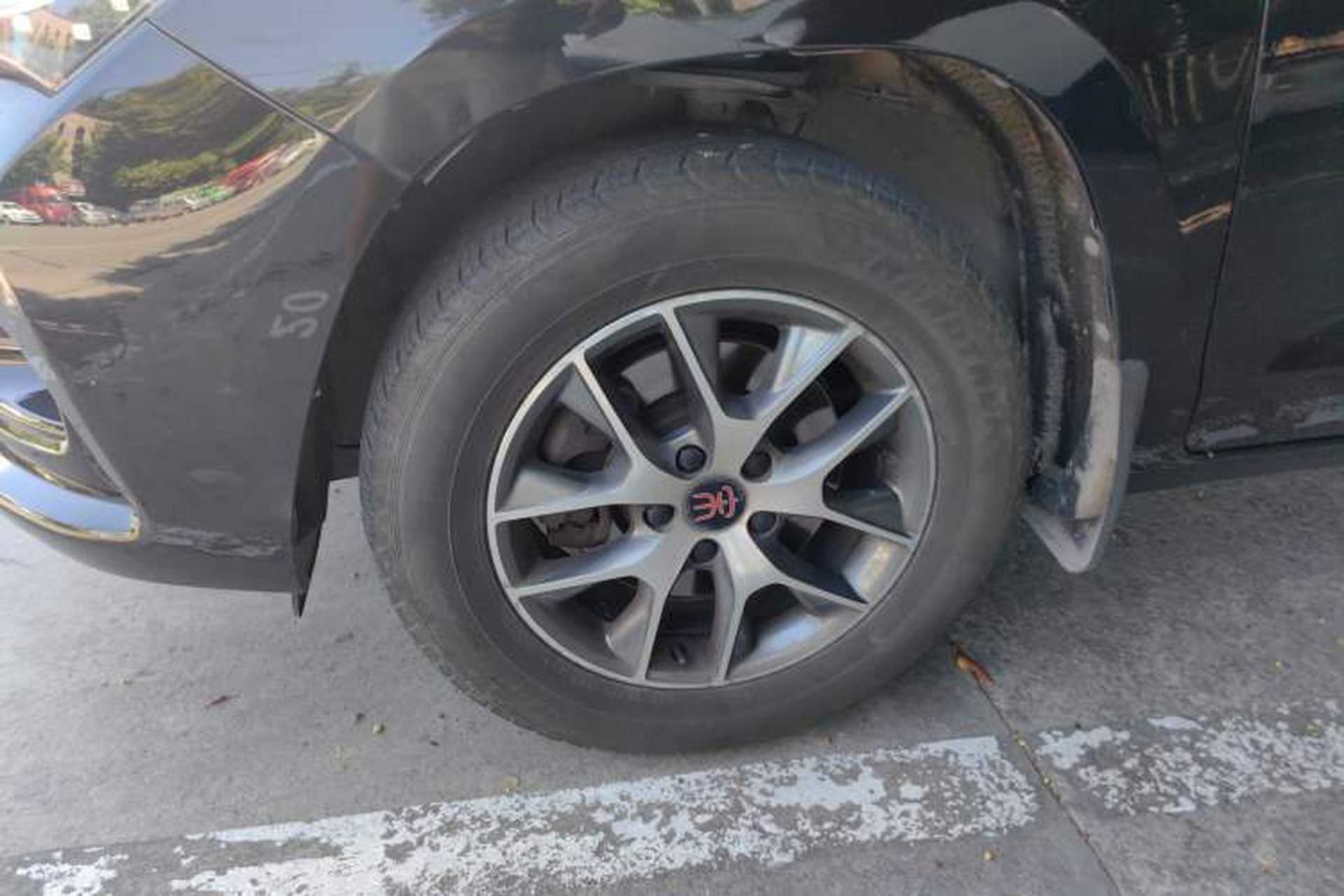 Used BYD Song 2016 GaiShi Edition 1.5TI Manual Elite Model Left Front Wheel Hub