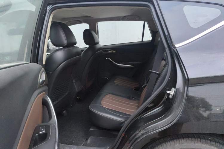 Used BYD Song 2016 GaiShi Edition 1.5TI Manual Elite Model Left Rear Seat
