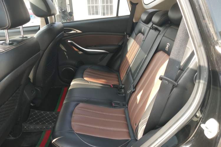 Used BYD Song 2016 GaiShi Edition 1.5TID Automatic Elite Model Left Rear Seat