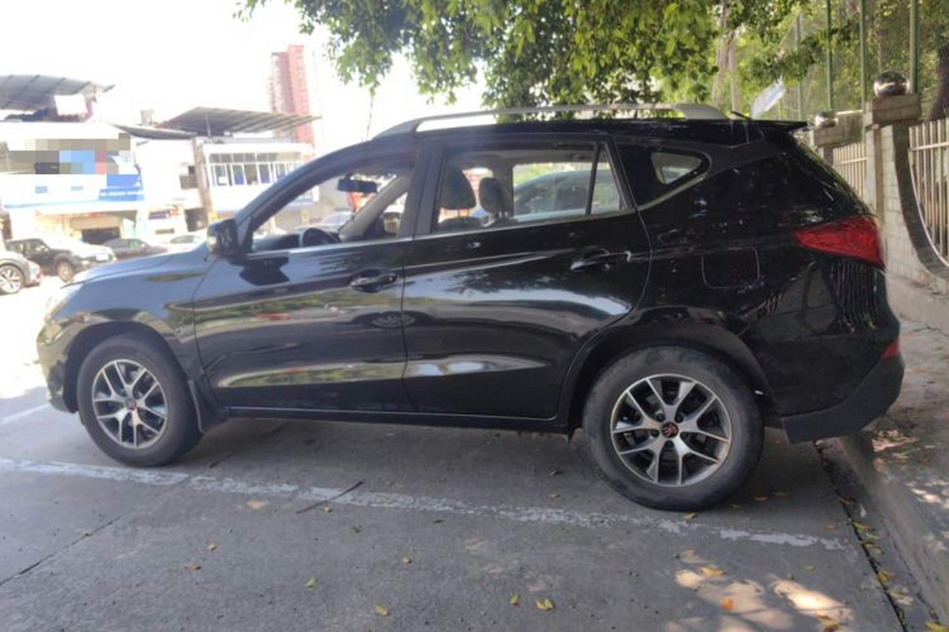 Used BYD Song 2016 GaiShi Edition 1.5TI Manual Elite Model Left Side