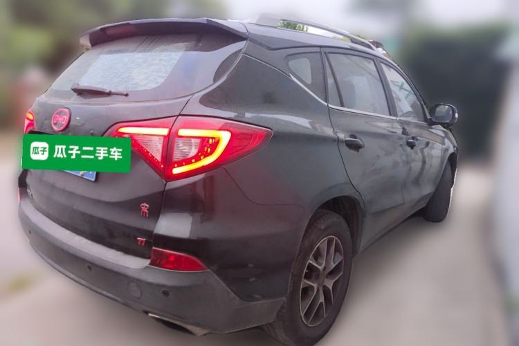 Used BYD Song 2016 GaiShi Edition 1.5TI Manual Elite Model Rear Right 45 Deg