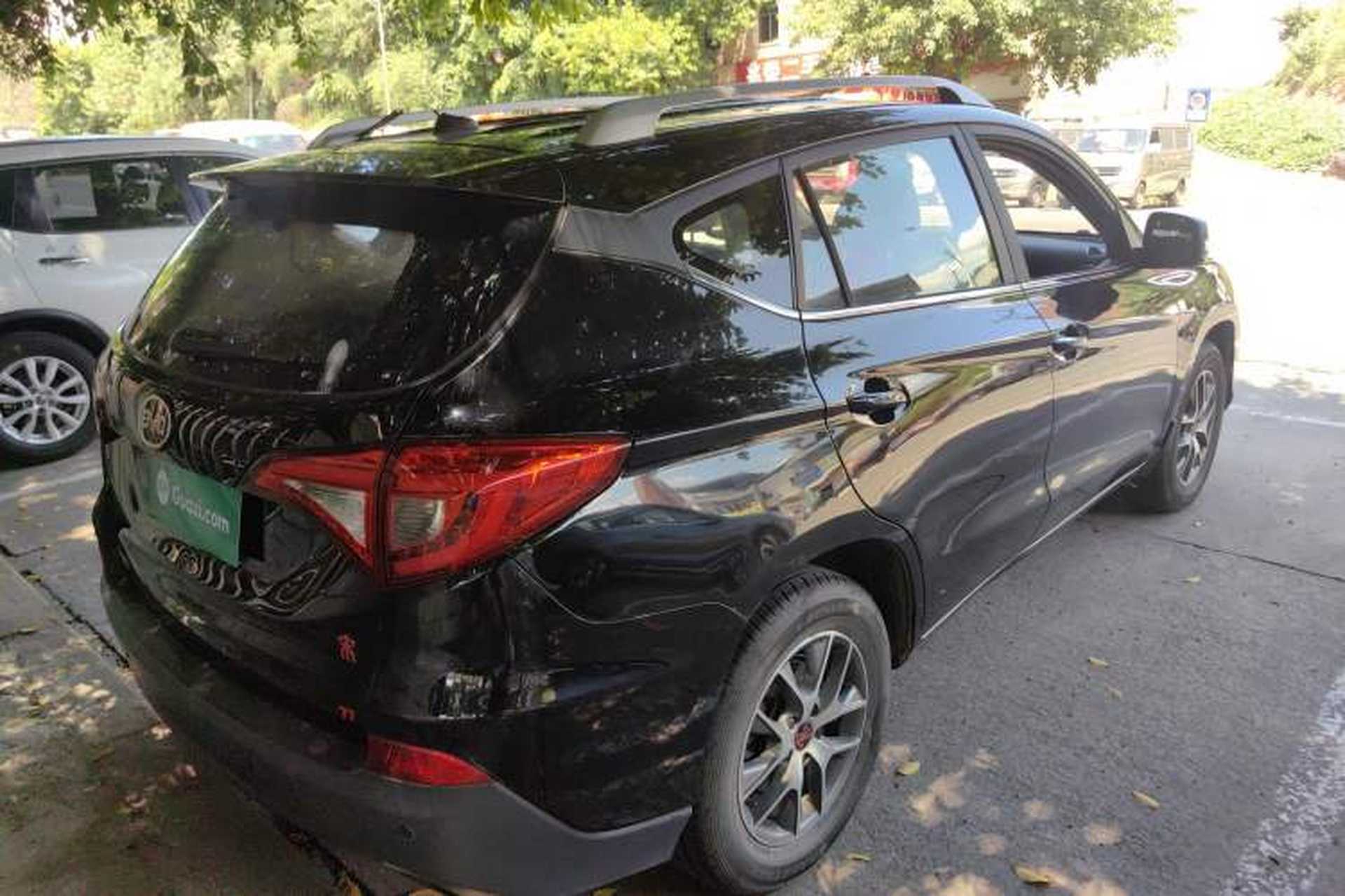 Used BYD Song 2016 GaiShi Edition 1.5TI Manual Elite Model Rear Right 45 Deg