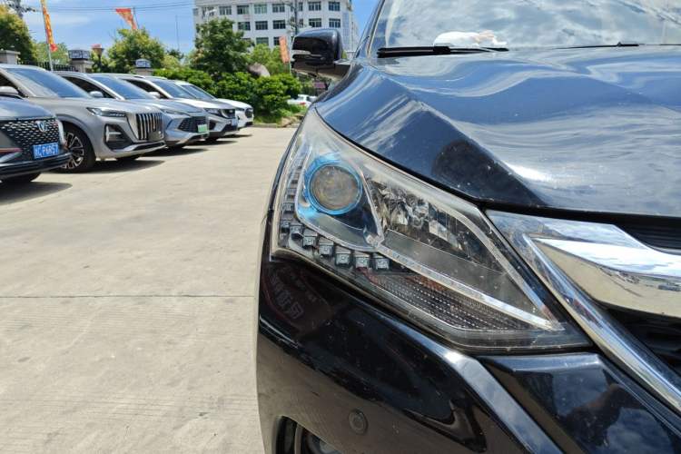 Used BYD Song 2016 GaiShi Edition 1.5TID Automatic Elite Model Right Front Headlight
