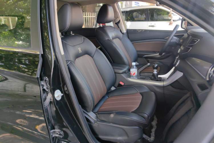 Used BYD Song 2016 GaiShi Edition 1.5TI Manual Elite Model Right Front Seat
