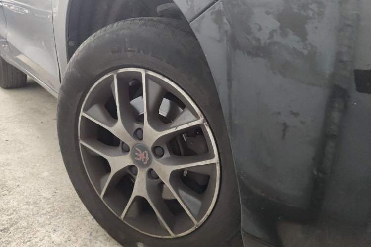 Used BYD Song 2016 GaiShi Edition 1.5TI Manual Elite Model Right Front Wheel Hub