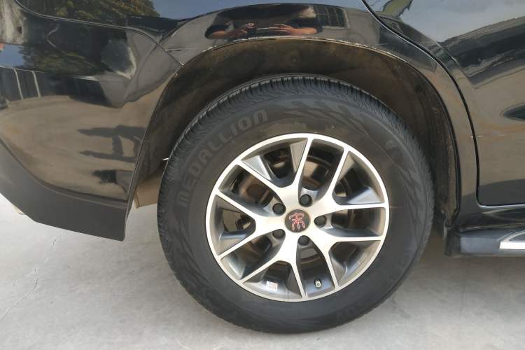 Used BYD Song 2016 GaiShi Edition 1.5TID Automatic Elite Model Right Rear Wheel Hub